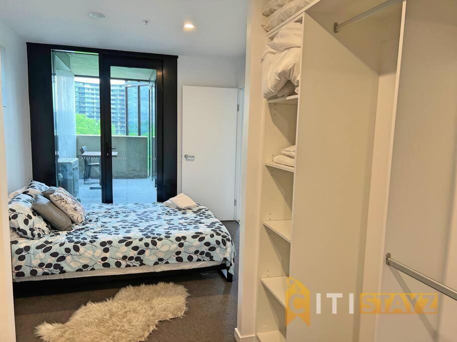 Apartment Sensational 1Bd, 1Bth Apt W/ Impressive Park Views *