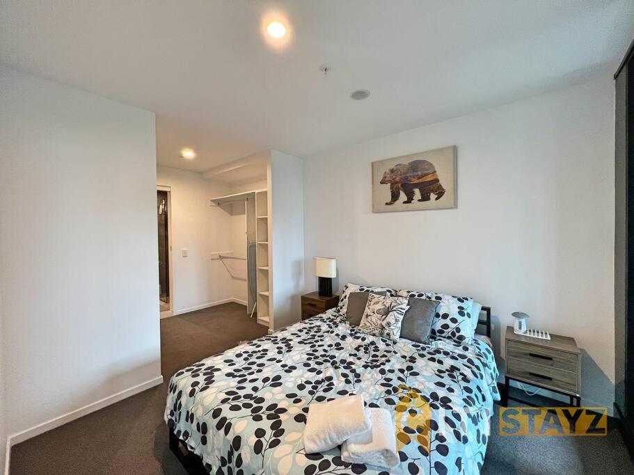 Sensational 1Bd, 1Bth Apt W/ Impressive Park Views Apartment